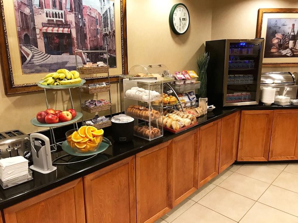 Wingate By Wyndham East Louisville