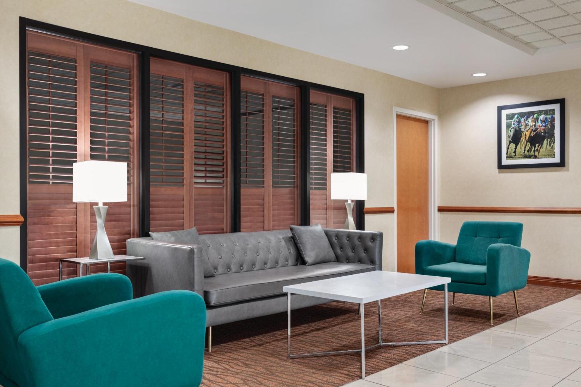 Wingate By Wyndham East Louisville