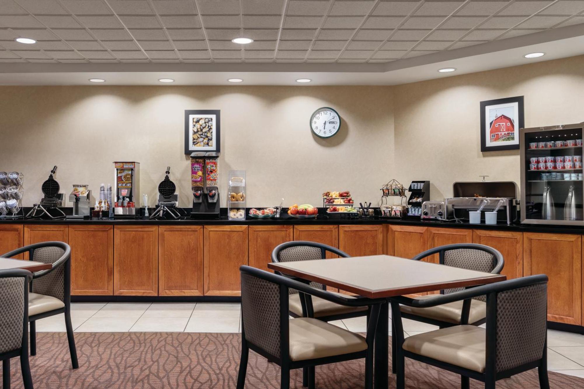 Hotel Wingate By Wyndham East 3*