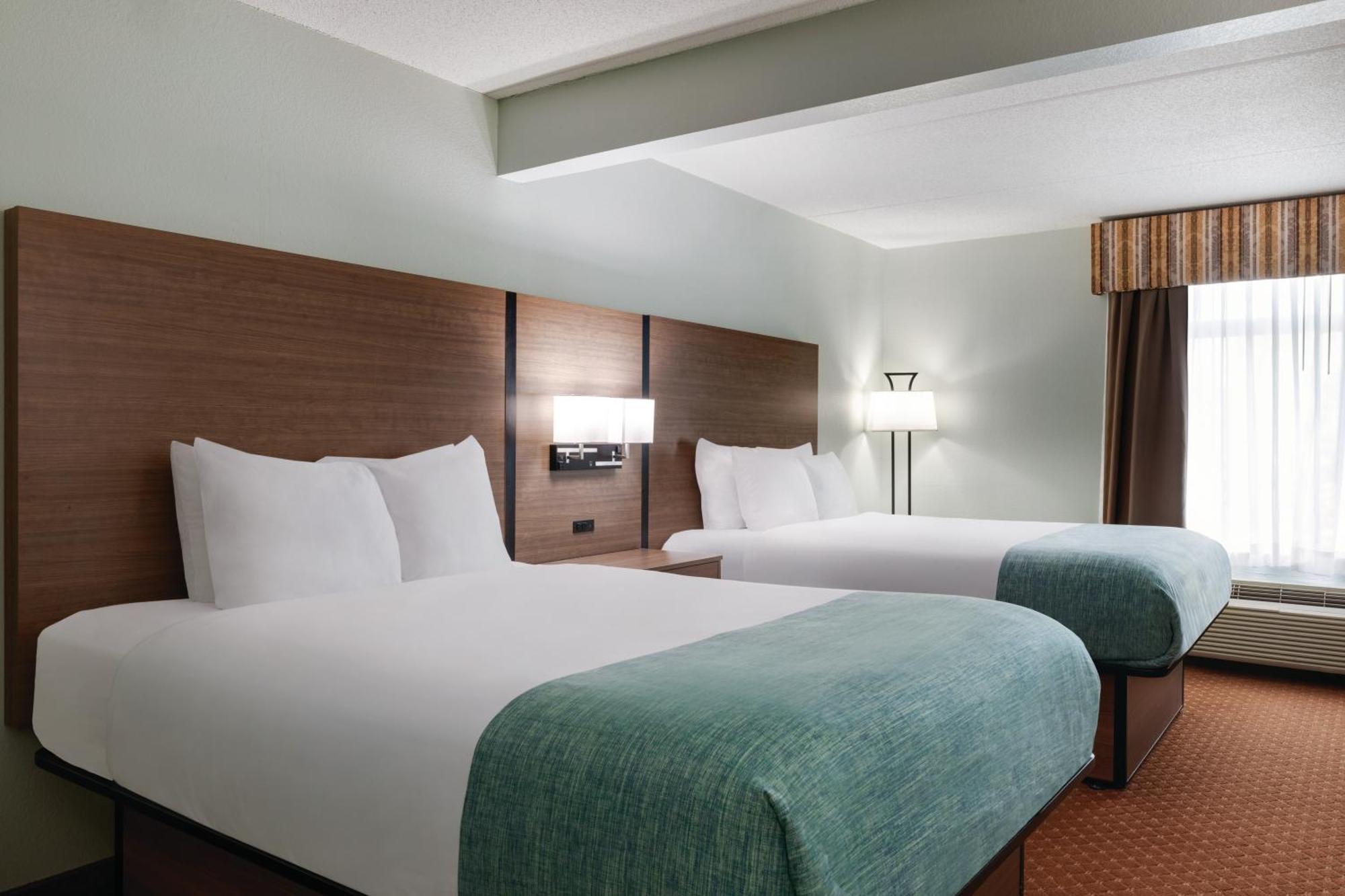 Wingate By Wyndham East Louisville