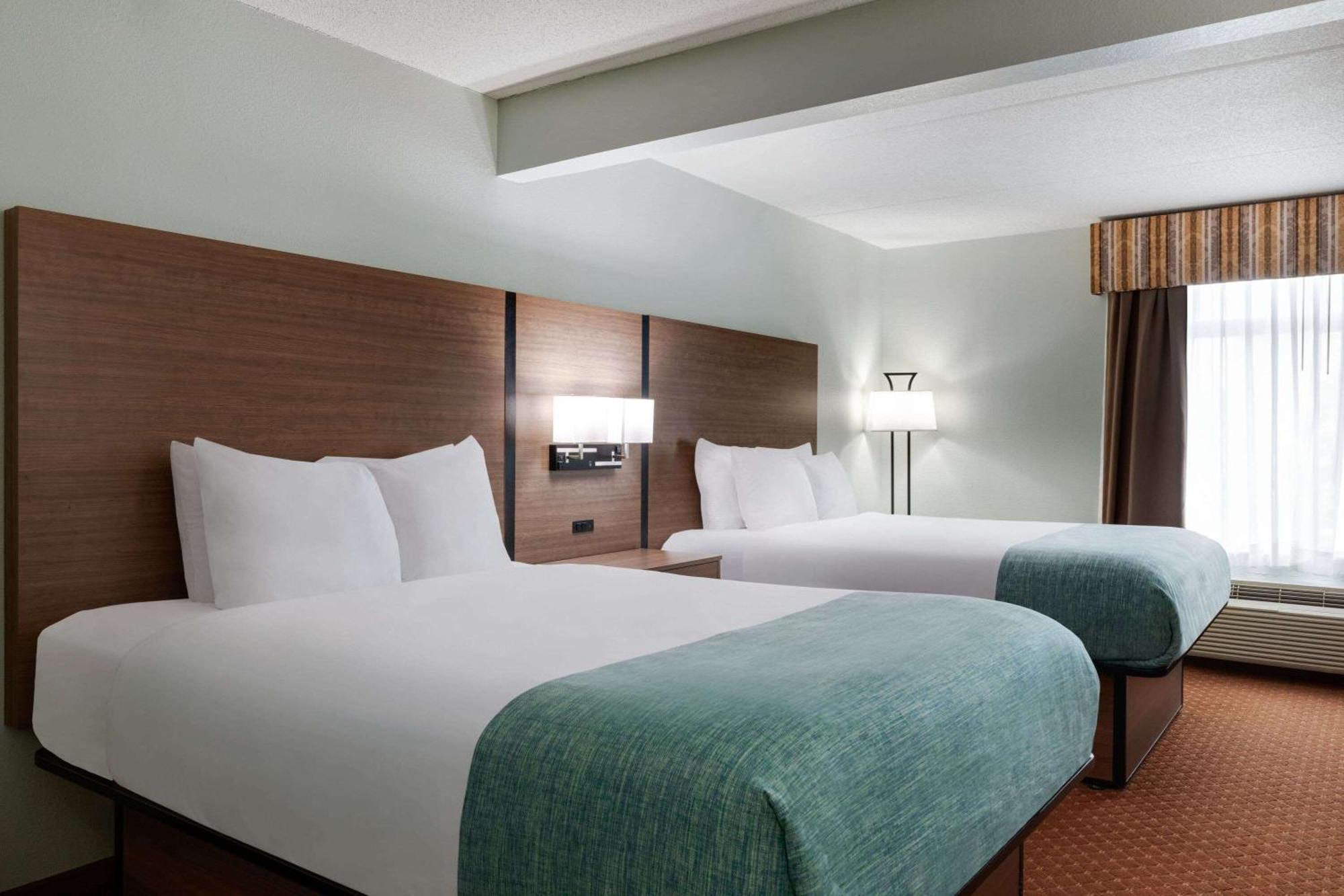 Wingate By Wyndham East 3*
