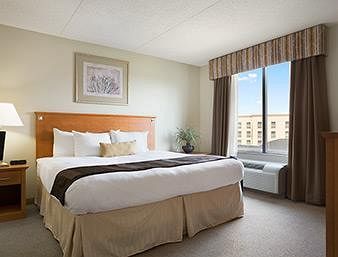 Hotel Wingate By Wyndham East Louisville